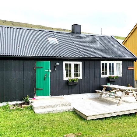Charming Old Style Shanty Hvalba Exteriér fotografie